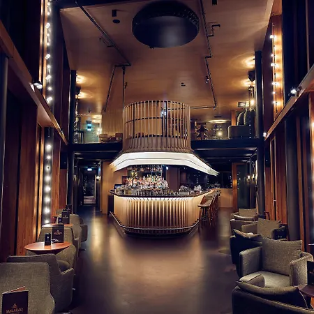 Hotel Jakarta 4*