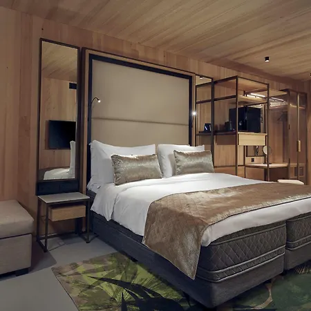 Hotel Jakarta 4*